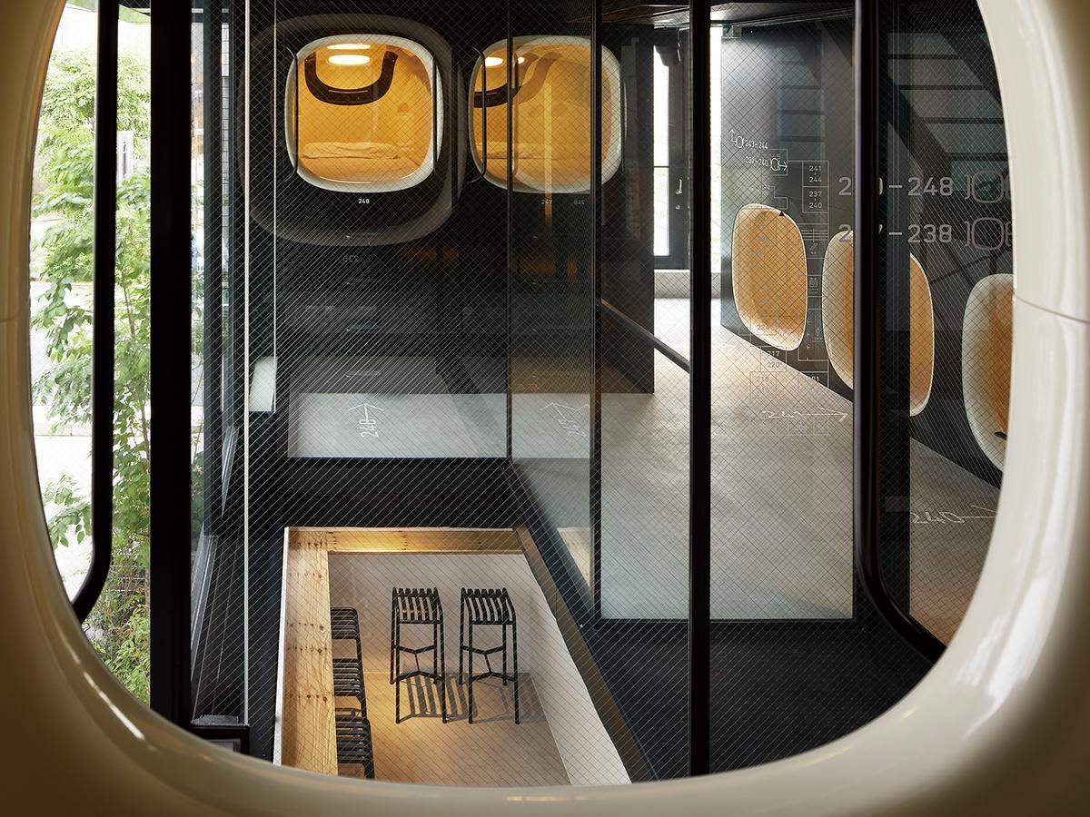 9H Nine Hours Akasaka Sleep Lab Токио Экстерьер фото