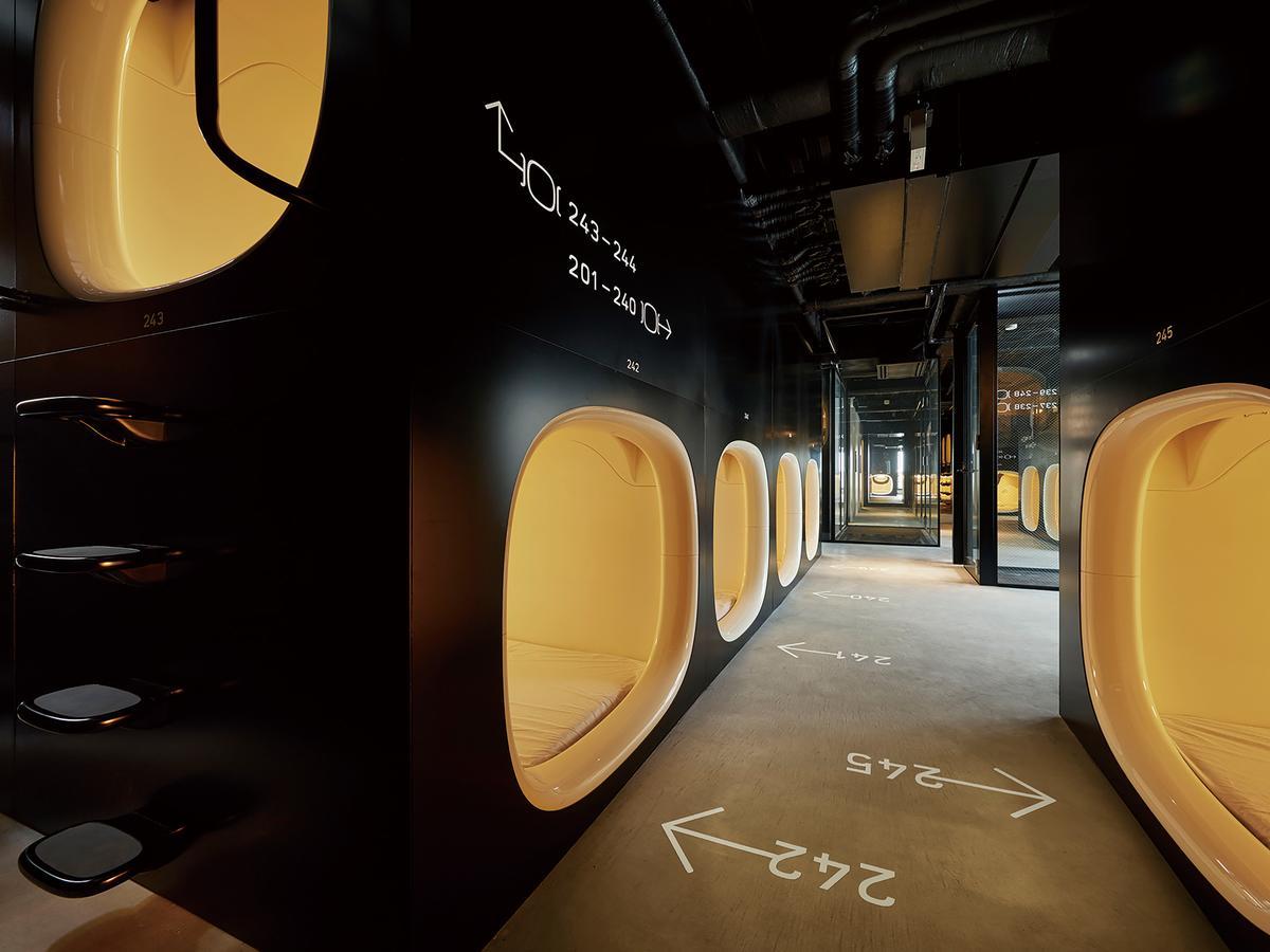 9H Nine Hours Akasaka Sleep Lab Токио Экстерьер фото